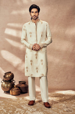 Ivory Travellers Palm Kurta And Pants by House Of Masaba Men, available on Indiaspopup.com