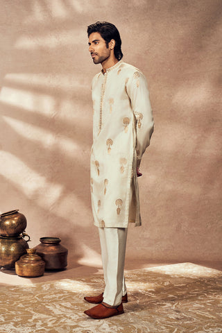 Ivory Travellers Palm Kurta And Pants by House Of Masaba Men, available on Indiaspopup.com