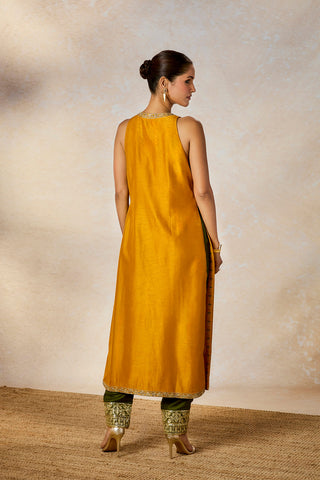 Ochre aam panna kurta set