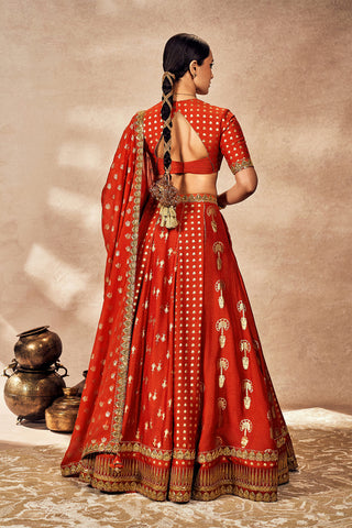 Rust Foil Lehenga Set by House Of Masaba, available on Indiaspopup.com