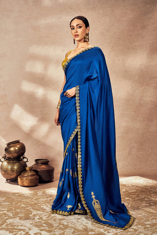 Blue Potters Touch Sari And Blouse by House Of Masaba, available on Indiaspopup.com