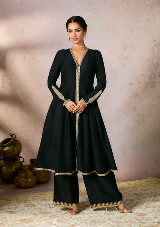 Black Whispering Lily Kurta Set by House Of Masaba, available on Indiaspopup.com