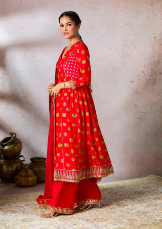 Red Trinkets Printed Kurta Set by House Of Masaba, available on Indiaspopup.com