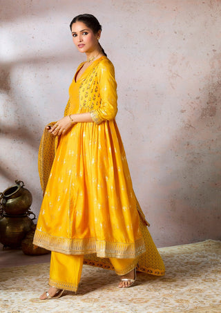 Yellow Mystic Foil Printed Kurta Set by House Of Masaba, available on Indiaspopup.com