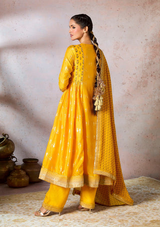 Yellow Mystic Foil Printed Kurta Set by House Of Masaba, available on Indiaspopup.com