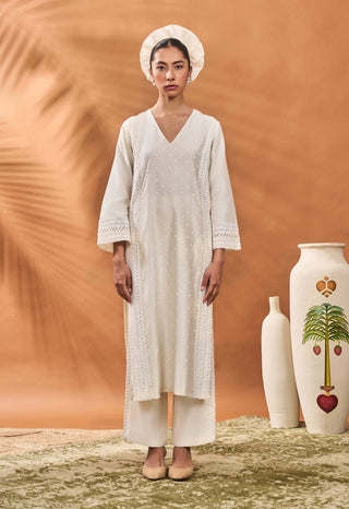 Ivory All Fours Kurta Set by House Of Masaba available on Indiaspopup.com