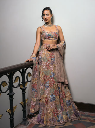 Gold amelia fish cut skirt set