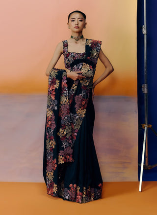 Nysa black sari set