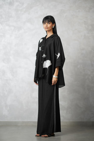 Black ginkgo shirt and pants