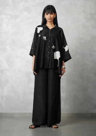 Black ginkgo shirt and pants