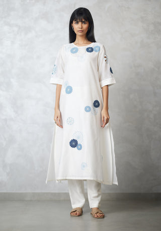 Vova cutwork applique straight cut kurta set
