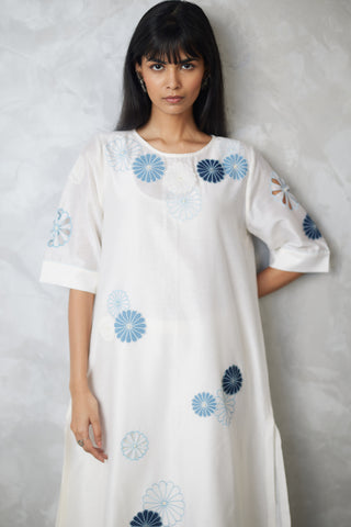 Vova cutwork applique straight cut kurta set
