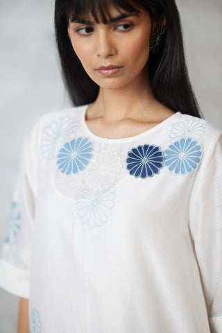Vova cutwork applique straight cut kurta set