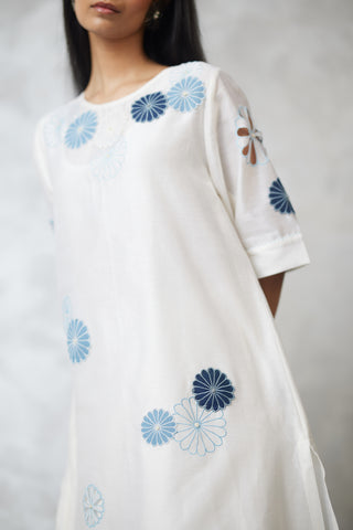 Vova cutwork applique straight cut kurta set