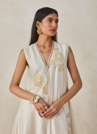 Ivory chanderi appliqué kurta with pants