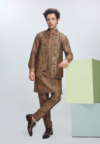 Savannah Bundi And Kurta Set by Nirmooha Men available on Indiaspopup.com