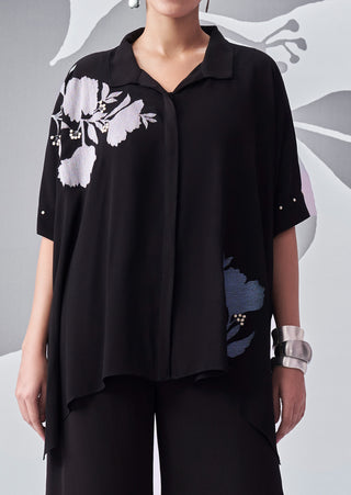 Black memento poncho top and pants