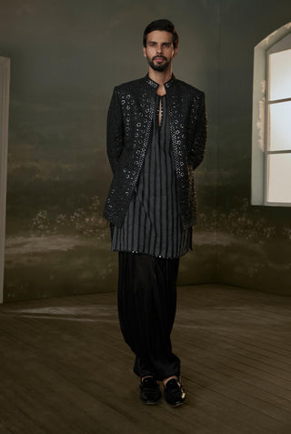 Histori By Amit Gujral Black Full-Sleeved Jacket And Kurta Set available on indiaspopup