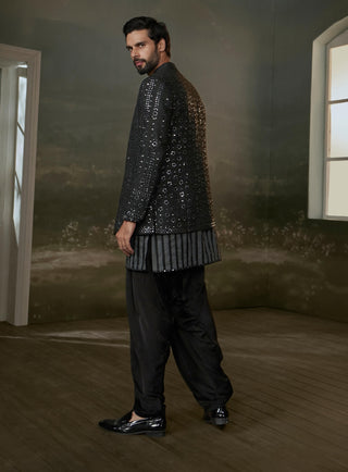 Black full-sleeved jacket and kurta set