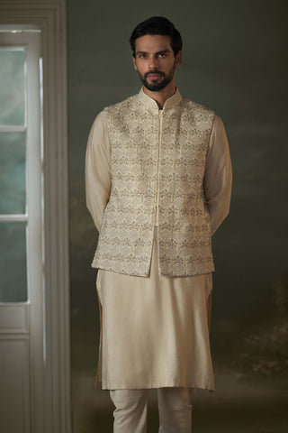 Histori By Amit Gujral Beige Embroidered Kurta And Bundi Jacket Set available on indiaspopup