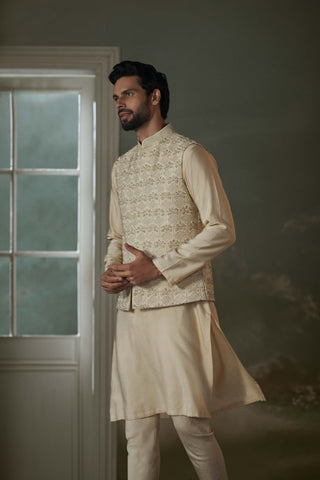 Histori By Amit Gujral Beige Embroidered Kurta And Bundi Jacket Set available on indiaspopup