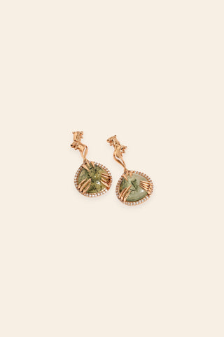 La leopard claw drop earrings