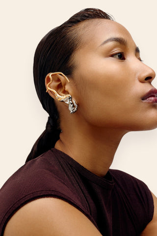 Seris coil ear cuff