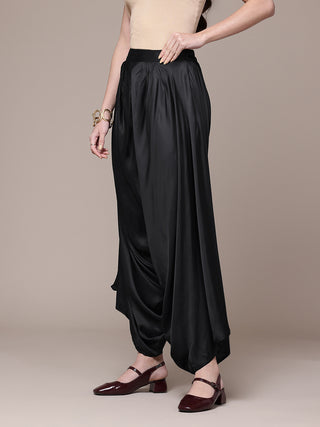 Black full length solid palazzo pant