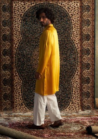 Marigold Kurta And Straight Pants by Charkhee Men available on Indiaspopup.com