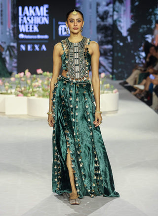 Rania emerald green back tie-up choli and slit skirt