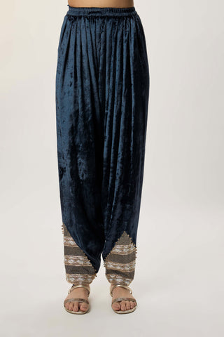 Elara navy blue velvet kurta set