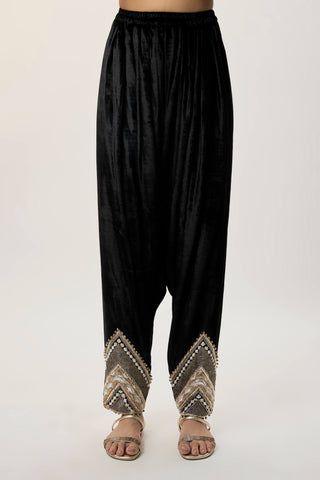 Ziba black velvet kurta set