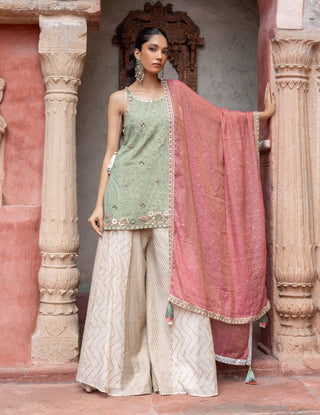 Green maheshwari paisley kurta and palazzo set