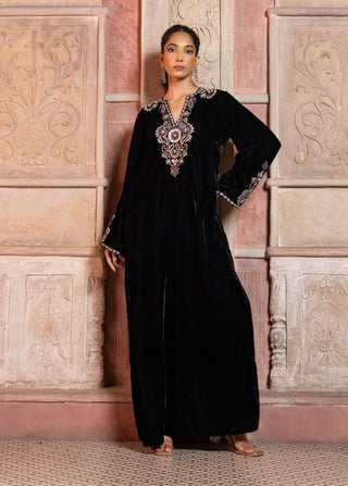Black velvet paisley embroidered kaftan