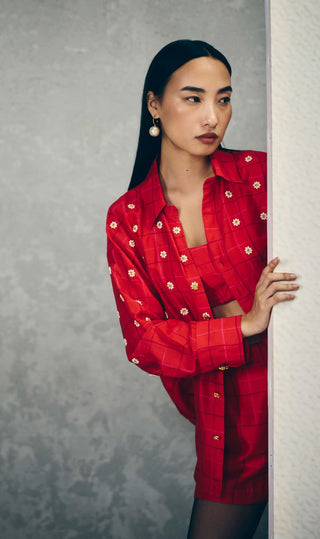 Red nori shirt with shorts and bustier