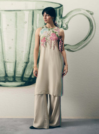 Ivory shiro kurta with pants and scarf