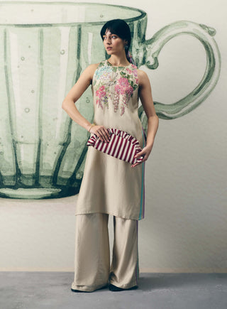 Ivory shiro kurta with pants and scarf