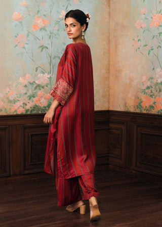 Crimson red dandelion kurta set