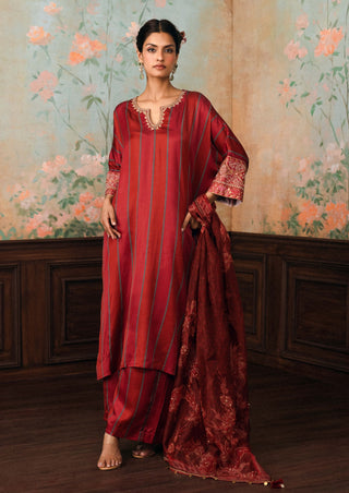 Crimson red dandelion kurta set