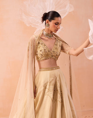 Sarine Off-White Lehenga Set by Parul Gandhi available on Indiaspopup.com