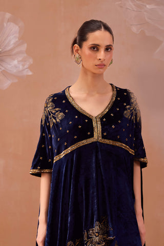 Cobalt Blue Kurta And Pants by Parul Gandhi available on Indiaspopup.com