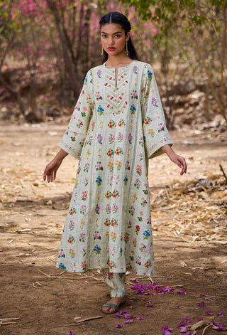 Jasmine Green Printed Kurta And Pants by Pozruh, available on Indiaspopup.com