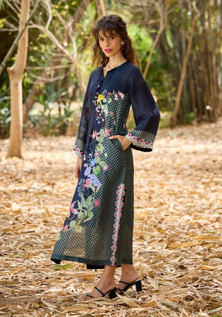 Malibu Straight Black Kaftan by Pozruh, available on Indiaspopup.com