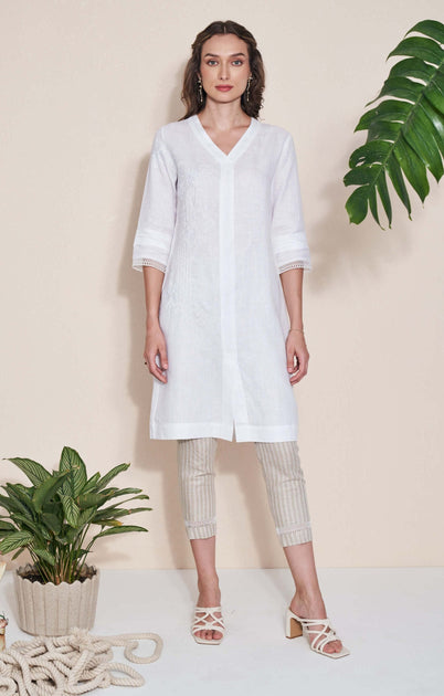 Pozruh | Dove White V-Neck Tunic | INDIASPOPUP.COM