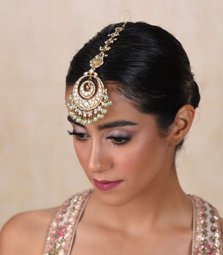 Malini Kundan Tika With Pearls by Preeti Mohan available on Indiaspopup.com