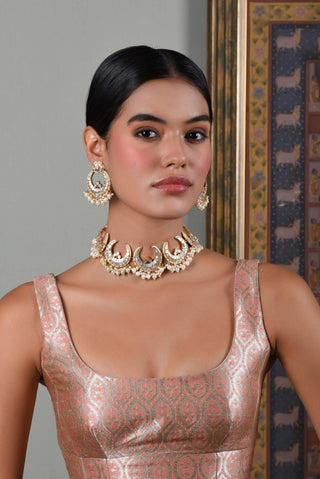 Yashvi Mother Of Pearls Choker Set by Preeti Mohan available on Indiaspopup.com