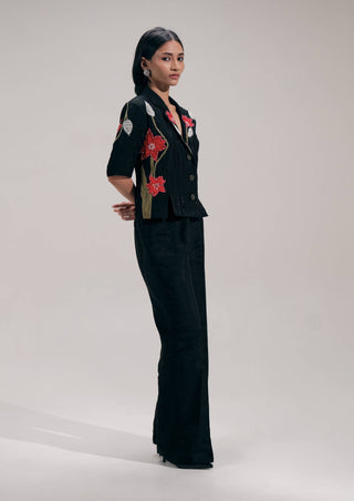 Twilight black shirt and pants