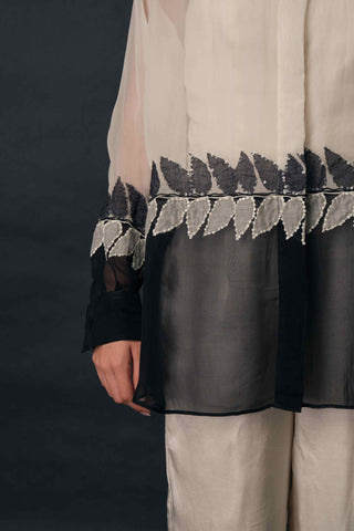 Leafmerge black and white shirt