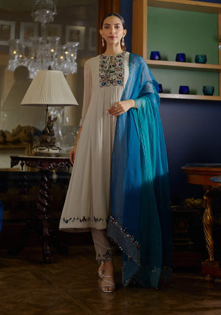 Ruhaani gray kurta set