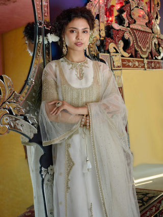 Shwet pearl ivory kurta set